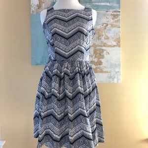 ✨SALE✨  Geometric Dress • Medium • Low Back